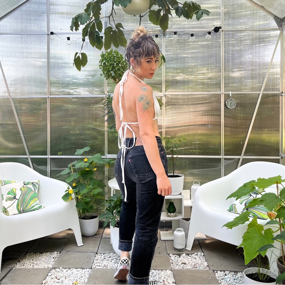 Handmade Embroidered Duck Cropped Halter - Picture 6 of 6